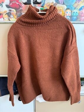 & Other Stories Cozy Women's Turtleneck Sweater in Rust Brown